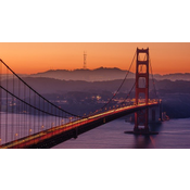 El puente Golden Gate sirve para cruzar la Bahía de San Francisco. Su estructura está formada por cimientos, pilares, vigas y tensores.. Imagen de Free-Photos en Pixabay 